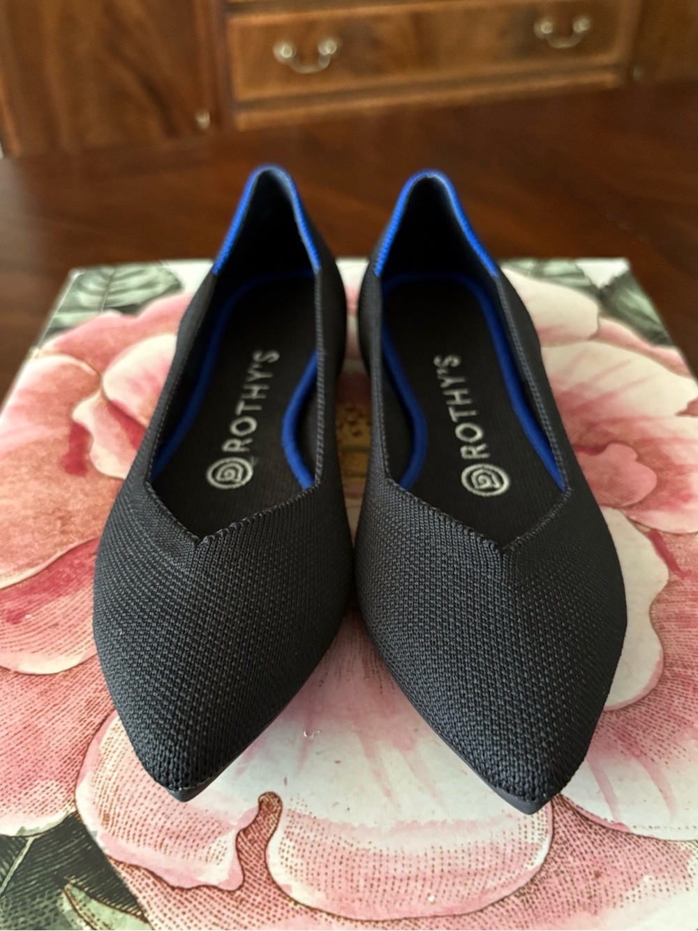 Rothy's The Point Black Solid Pointed Toe Slip On Flats Size 7 - Picture 3 of 10